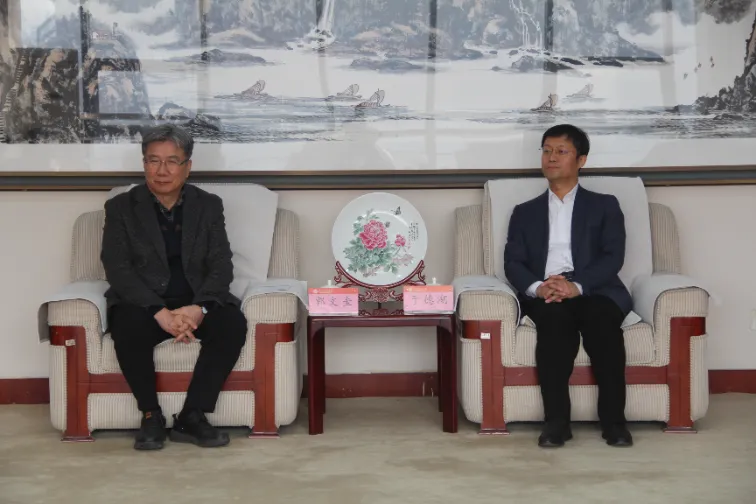 Nakipagtulungan ang Shandong LANO kay Propesor KWAK,Moon Kyu,Ph.D.at Kinatawan na si Liang Tongho mula sa Dongguk University,South Korea upang Magsagawa ng Pagpapalitan at Pakikipagtulungan sa Larangan ng Pagkontrol sa Ingay kasama ng Shandong Jianzhu University