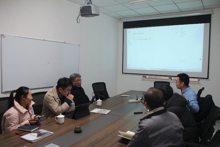 Tinatalakay ni Shandong Lannuo ang Project Initiation para sa Noise Laboratory at Noise Control kasama si Propesor KWAK,Moon Kyu,Ph.D.at Representative Liang Tongho mula sa Dongguk University, South Korea